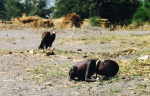 vulture_waiting_for_child_to_die